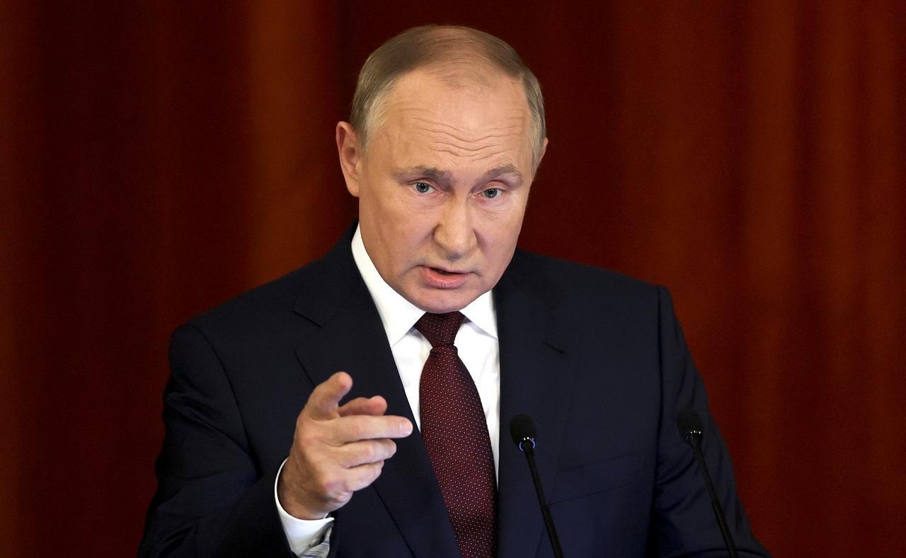 Фото Владимир Путин предложил повысить МРОТ в 2022 году: сколько будут получать россияне 2