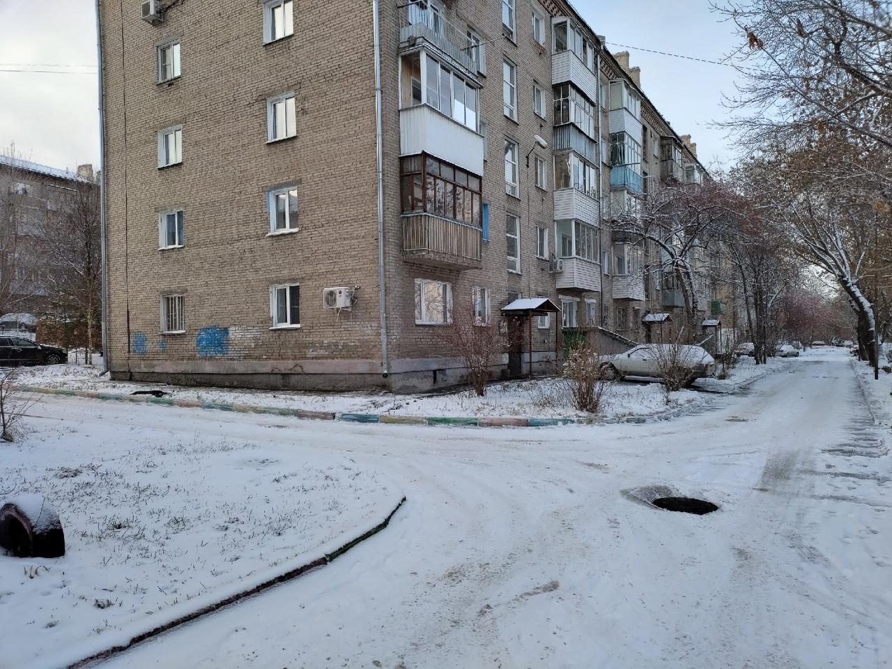 Фото Грязная пятница в Новосибирске: фоторепортаж с улиц города после снегопада 11 ноября 7