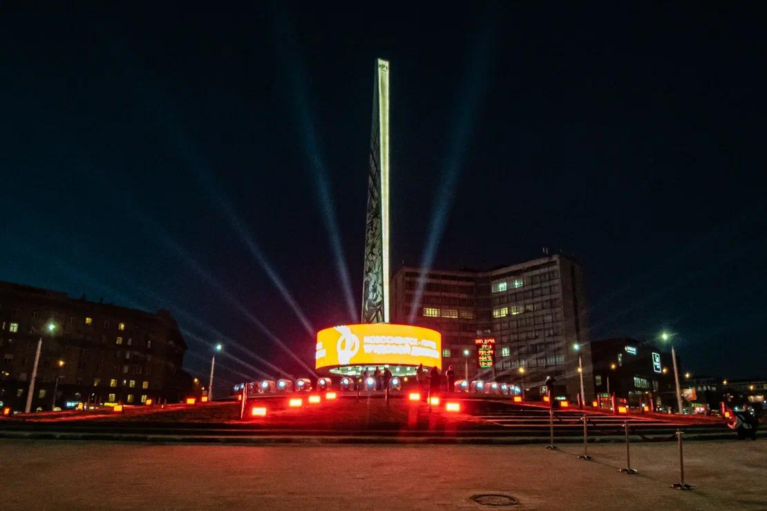 Фото Открытие стелы «Новосибирск — город трудовой доблести» 3 ноября: 20 лучших фото 10
