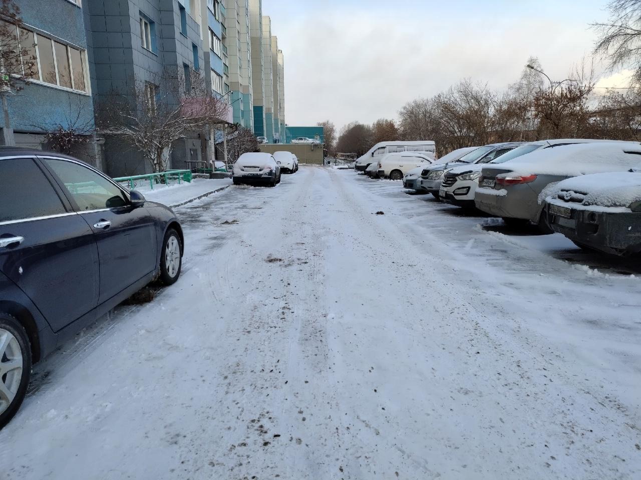Фото Грязная пятница в Новосибирске: фоторепортаж с улиц города после снегопада 11 ноября 8