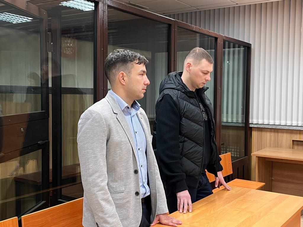 Фото В Новосибирске начали оглашать оправдательный приговор блогеру Гомзякову 2