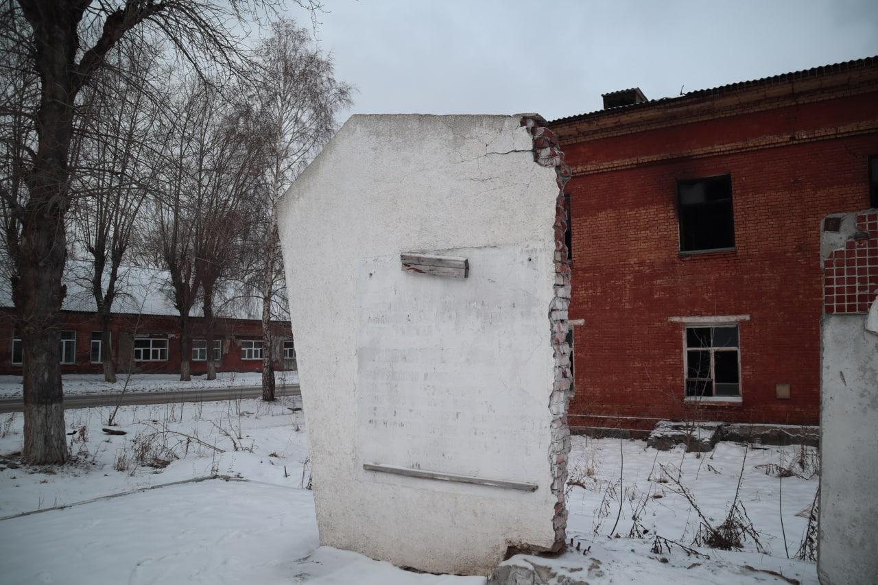 Фото Мемориал в военном городке Новосибирска восстановят после жалобы Бастрыкину 4