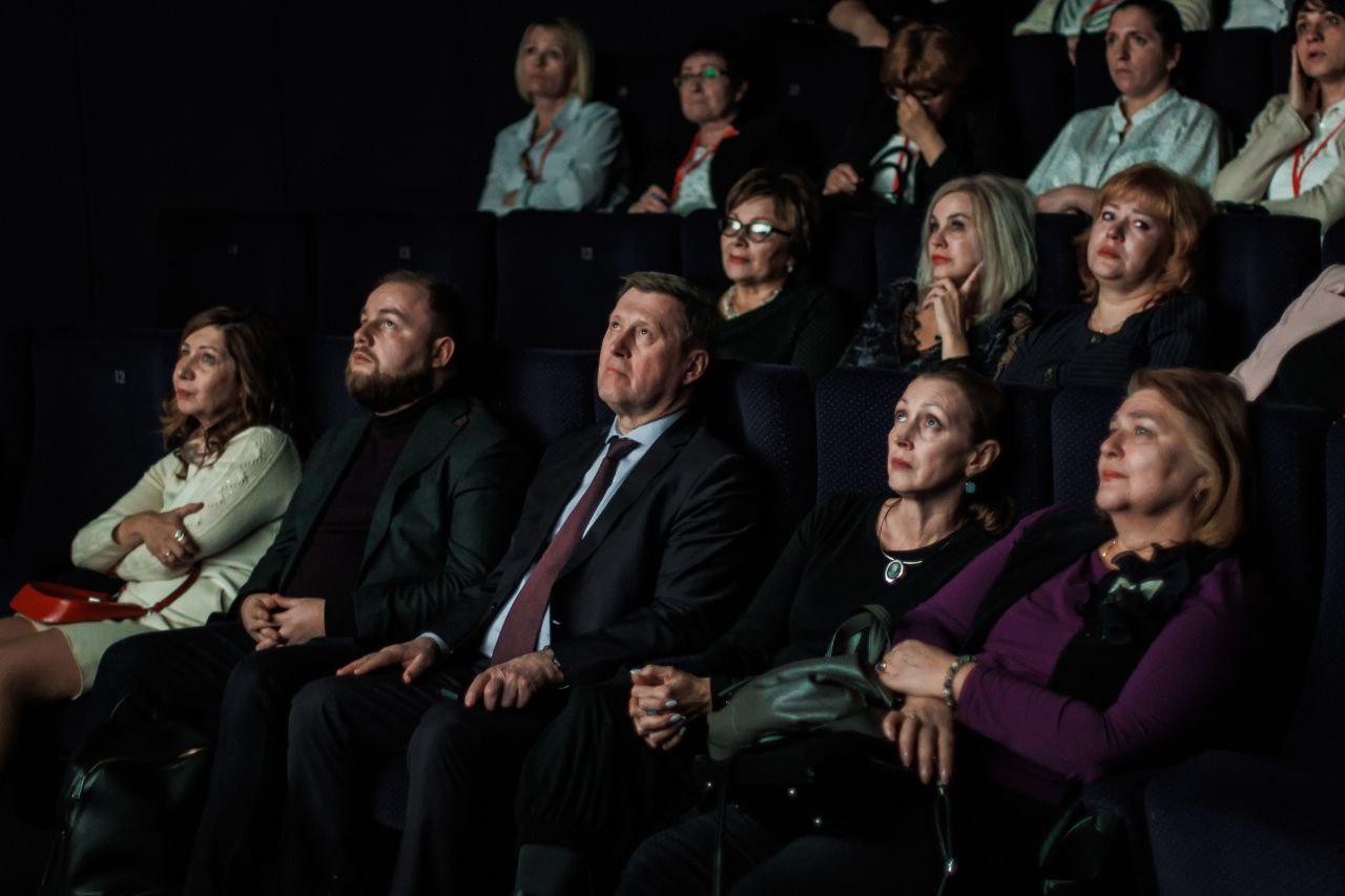 Фото Показ фильма о погибших на СВО состоялся в Новосибирском кинотеатре 3