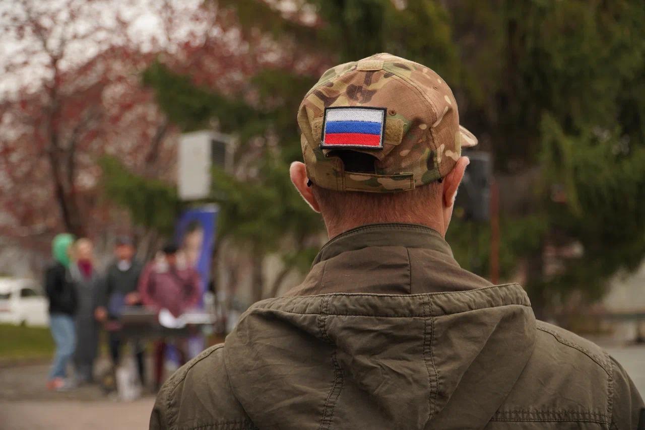 Фото В Новосибирске прошел митинг-концерт, посвященный Дню народного единства. Фоторепортаж 15