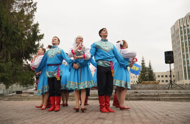 Фото В Новосибирске с размахом отметили День народного единства 3