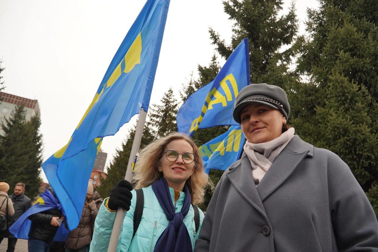 Фото В Новосибирске прошел митинг-концерт, посвященный Дню народного единства. Фоторепортаж 4