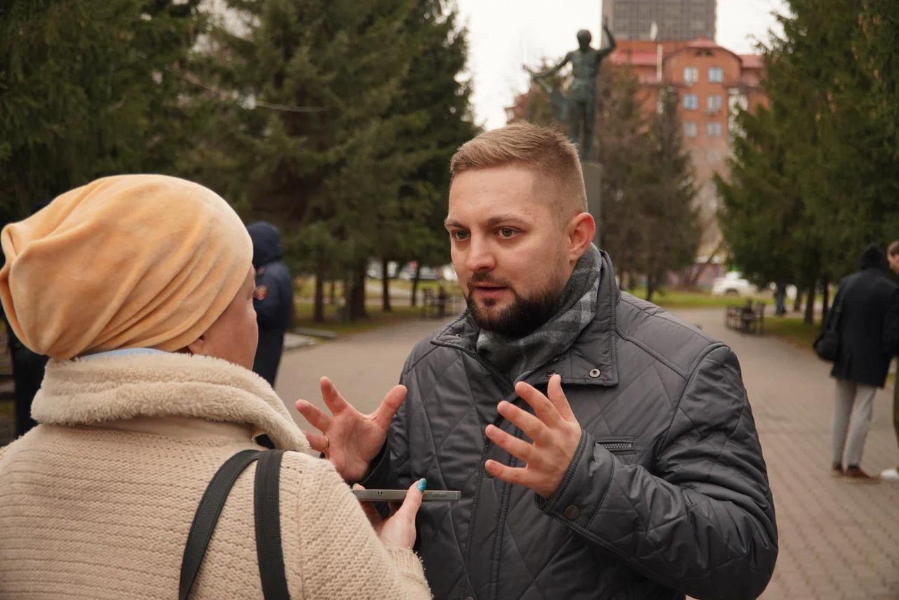 Фото В Новосибирске прошел митинг-концерт, посвященный Дню народного единства. Фоторепортаж 8