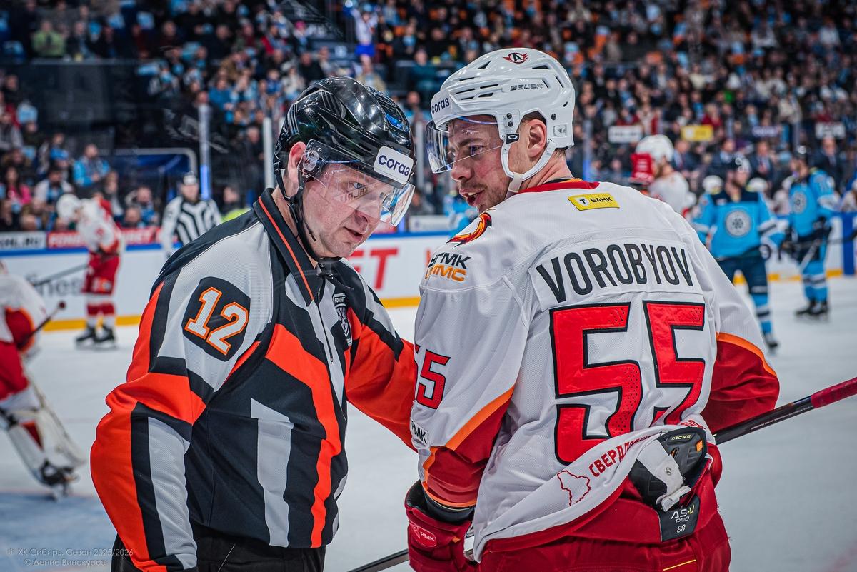 Фото Хоккейная «Сибирь» уступила «Автомобилисту» в домашнем матче. Фоторепортаж 12