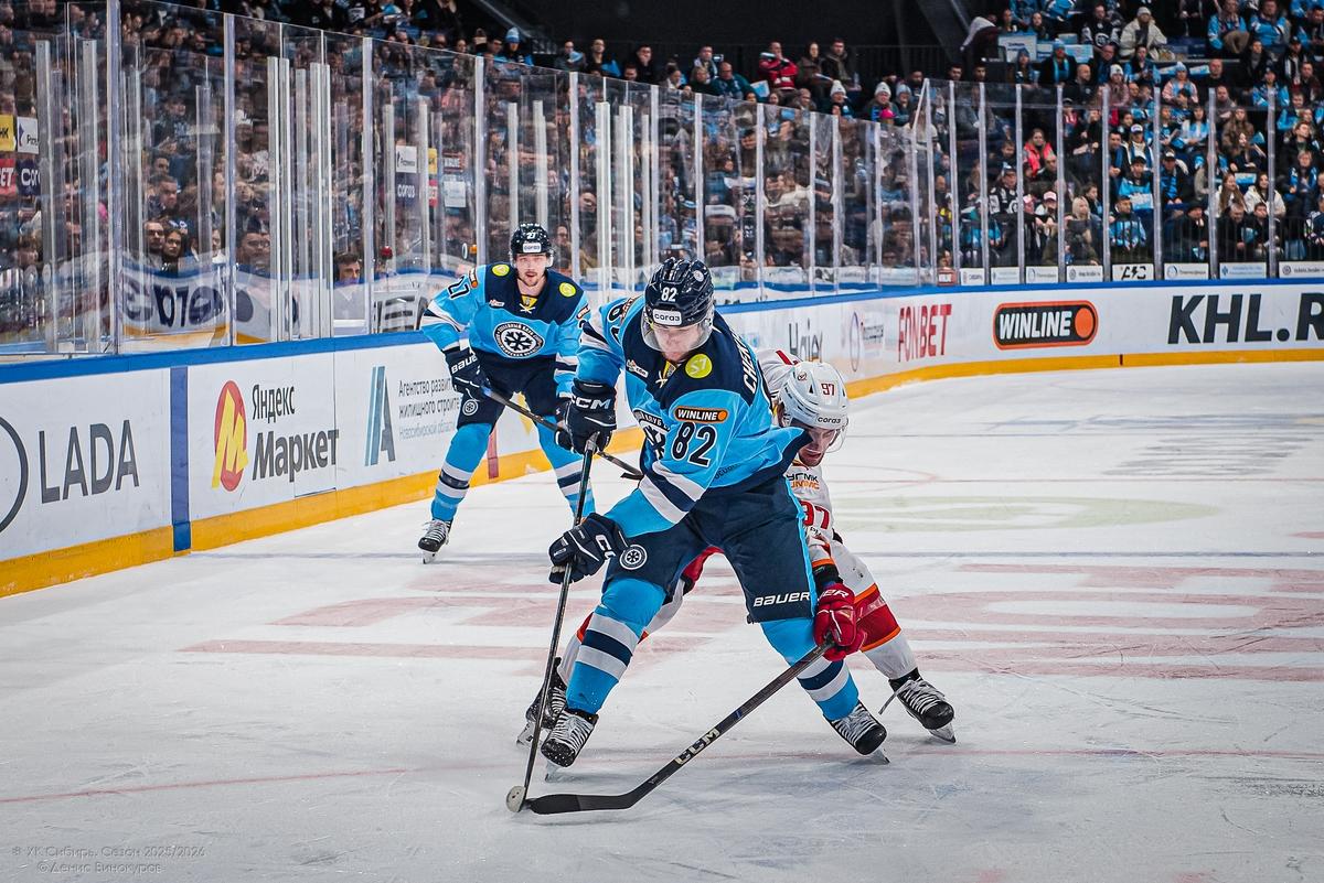 Фото Хоккейная «Сибирь» уступила «Автомобилисту» в домашнем матче. Фоторепортаж 21