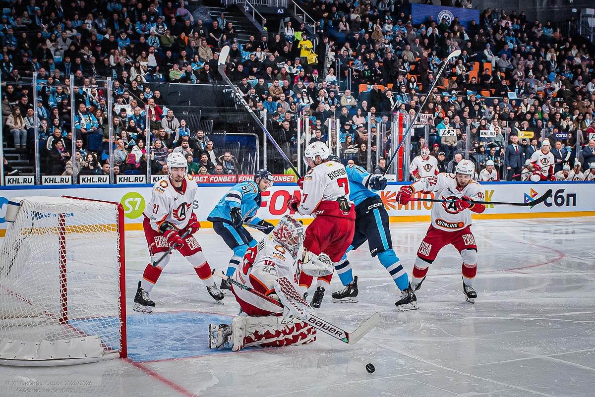 Фото Хоккейная «Сибирь» уступила «Автомобилисту» в домашнем матче. Фоторепортаж 23