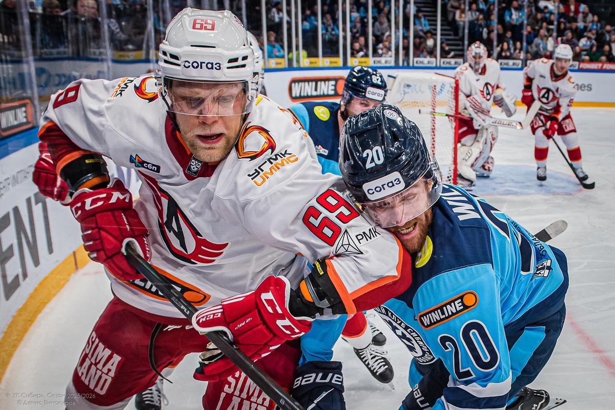 Фото Хоккейная «Сибирь» уступила «Автомобилисту» в домашнем матче. Фоторепортаж 28