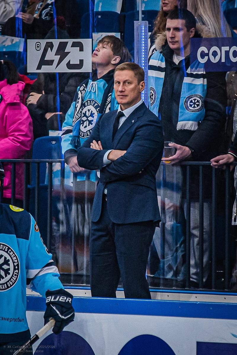 Фото Хоккейная «Сибирь» уступила «Автомобилисту» в домашнем матче. Фоторепортаж 3