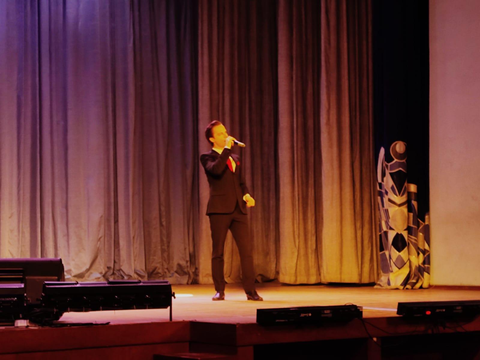 Фото В Новосибирске депутат посетил концерт в честь Дня призывника 3 - Сиб.ФМ Фото В Новосибирске депутат посетил концерт в честь Дня призывника 3