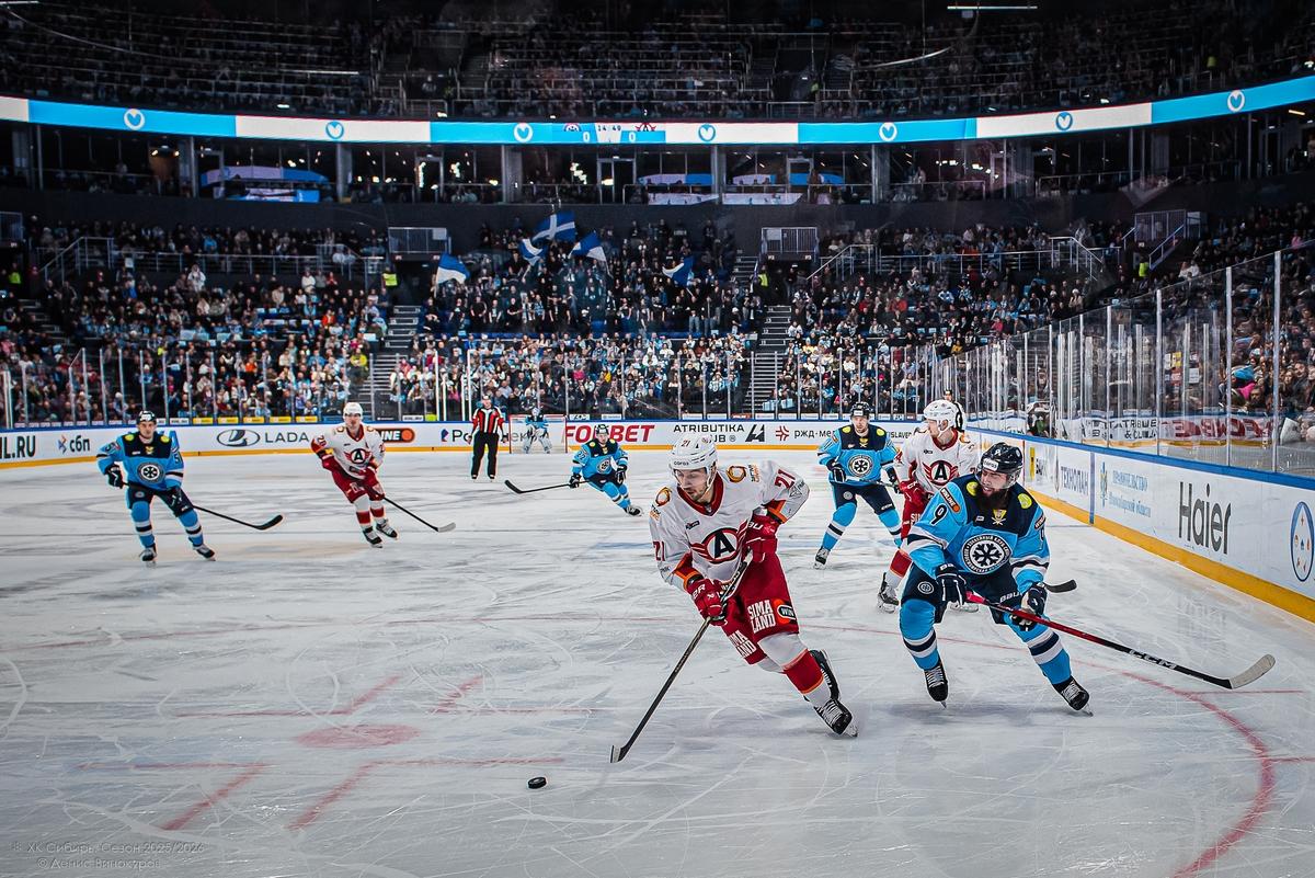Фото Хоккейная «Сибирь» уступила «Автомобилисту» в домашнем матче. Фоторепортаж 4