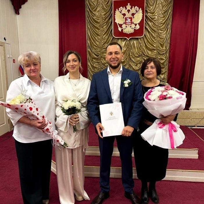 Фото В Новосибирске опубликовали фото самых ярких женихов и невест октября 3 - Сиб.ФМ Фото В Новосибирске опубликовали фото самых ярких женихов и невест октября 3