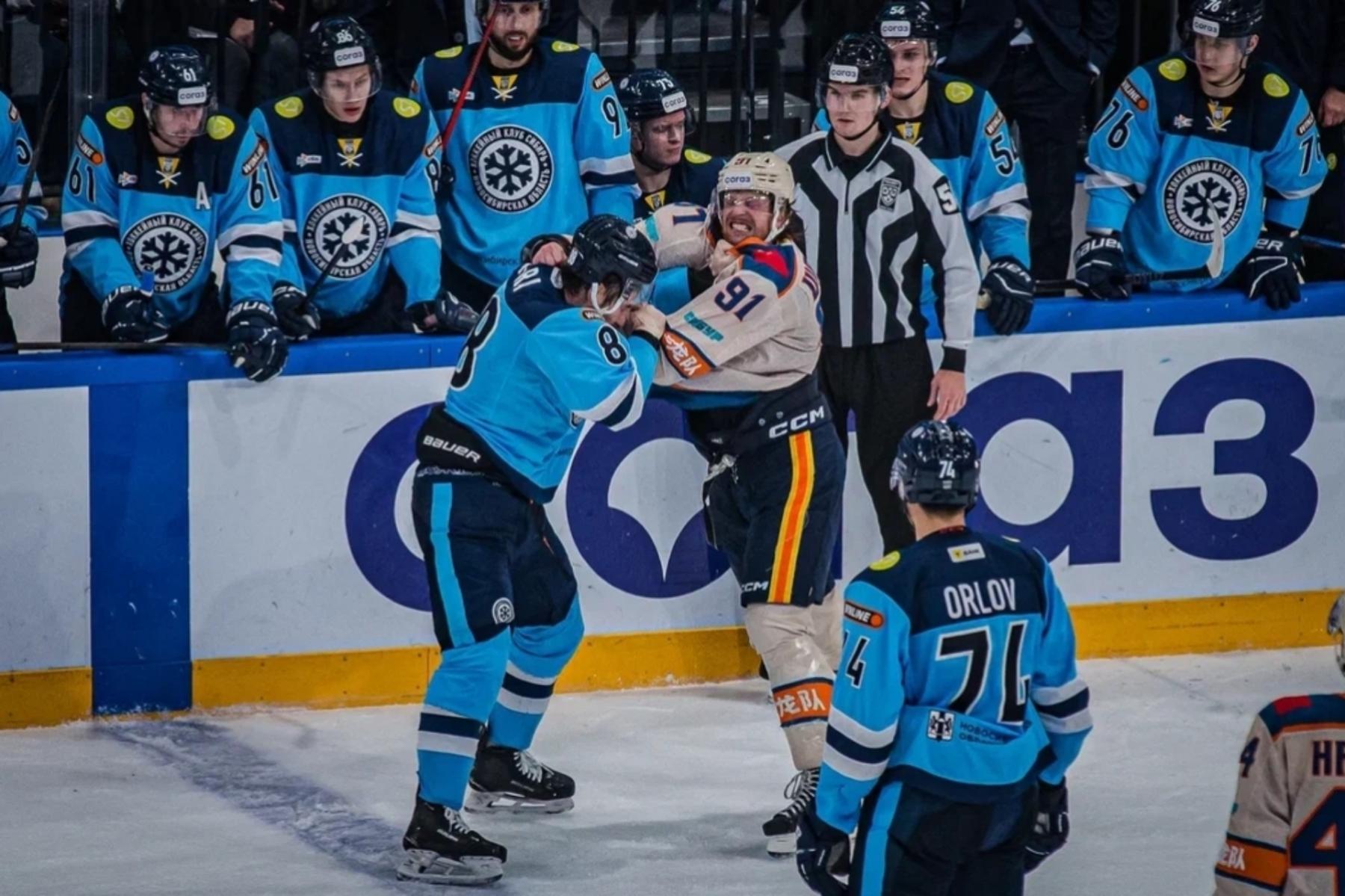 Фото Чертова дюжина: ХК «Сибирь» установил клубный антирекорд в матче с «Шанхайскими Драконами». Фоторепортаж 6