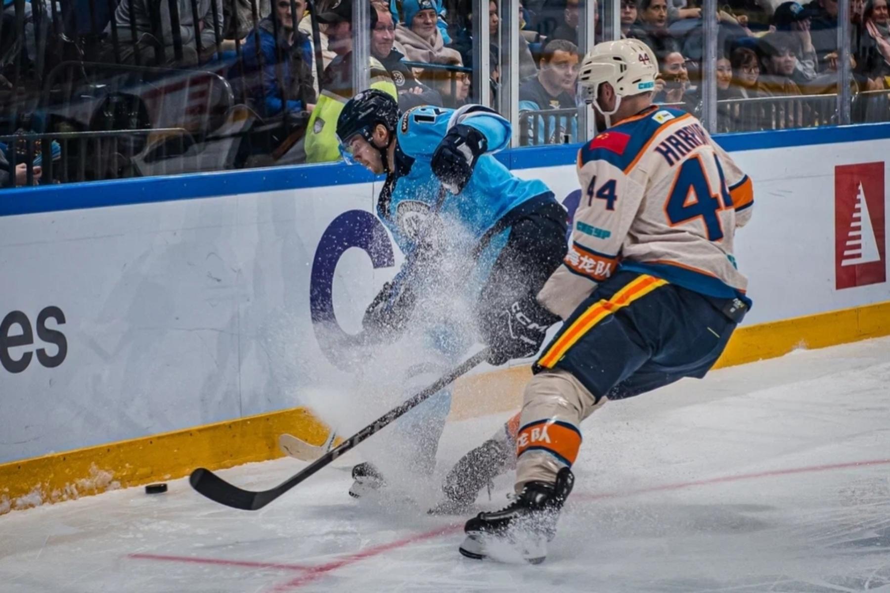 Фото Чертова дюжина: ХК «Сибирь» установил клубный антирекорд в матче с «Шанхайскими Драконами». Фоторепортаж 8