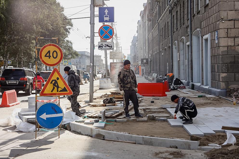 Фото Школы, озеленение, проект «Чистое небо»: мэр Кудрявцев провёл встречу с жителями Центрального округа 4 - Сиб.ФМ Фото Школы, озеленение, проект «Чистое небо»: мэр Кудрявцев провёл встречу с жителями Центрального округа 4