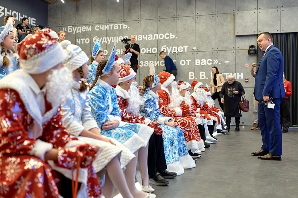 Фото Движение Первых провело пресс-конференцию, посвящённую старту Всероссийской акции «Ёлка желаний» 3 - Сиб.ФМ Фото Движение Первых провело пресс-конференцию, посвящённую старту Всероссийской акции «Ёлка желаний» 3