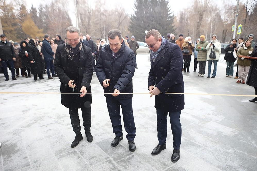 Фото Мэр Новосибирска Максим Кудрявцев рассказал о комплексном обновлении пространства вокруг консерватории 3 - Сиб.ФМ Фото Мэр Новосибирска Максим Кудрявцев рассказал о комплексном обновлении пространства вокруг консерватории 3