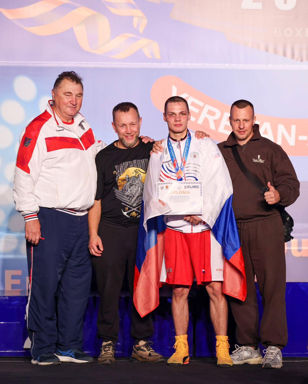 Фото Студент СГУГиТ Егор Козорезов завоевал серебро на первенстве Европы по боксу 3 - Сиб.ФМ Фото Студент СГУГиТ Егор Козорезов завоевал серебро на первенстве Европы по боксу 3