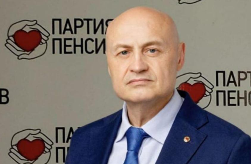 Фото Незаконные премии, нападение собаки на девочку и обращение голодающего депутата к Путину: главное в Новосибирске за 11 ноября 4