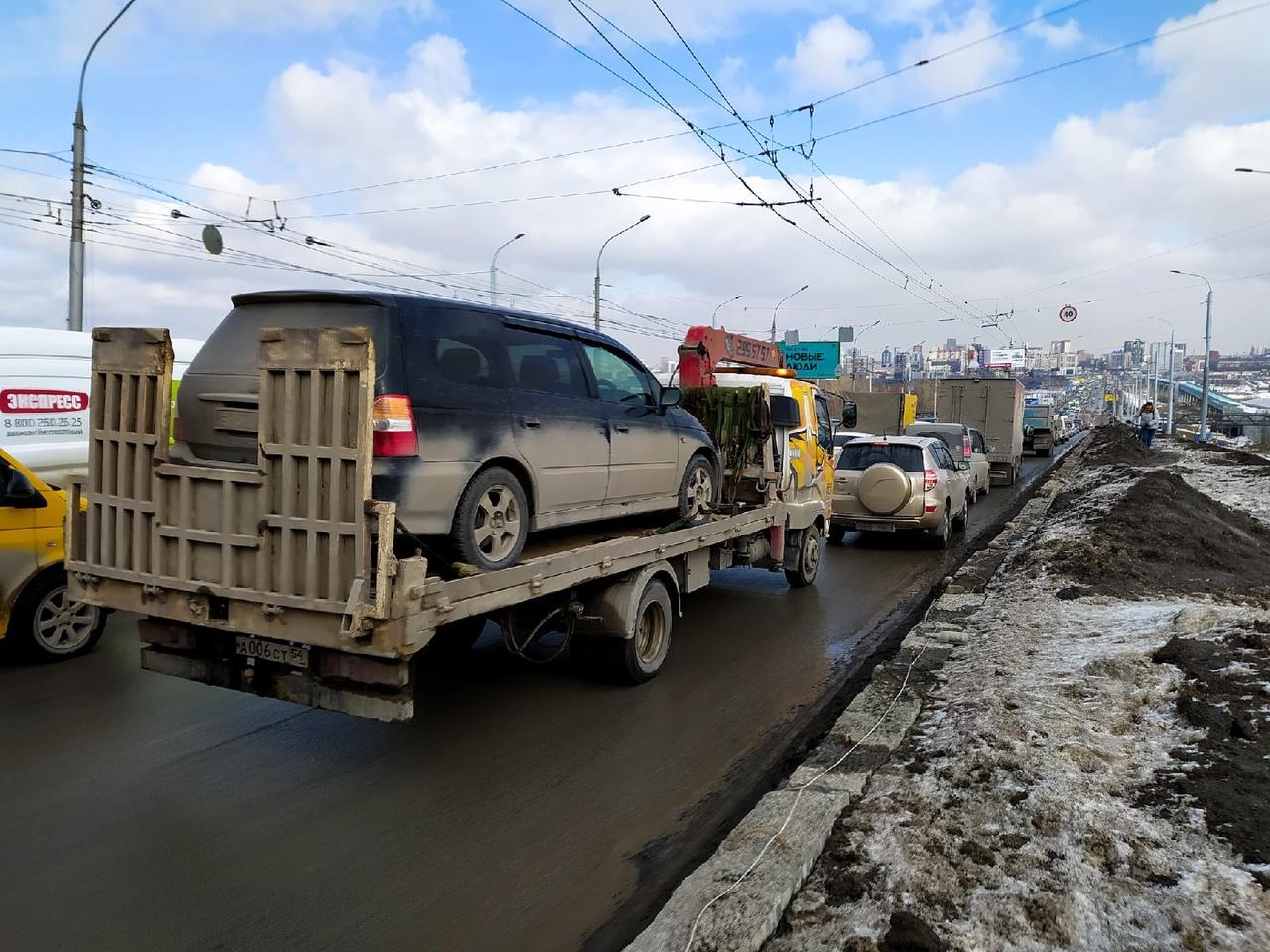 Фото Банда Скоропупова: как в Новосибирске устроен бизнес автоподставщиков и почему страховщики с полицией бессильны против них 3