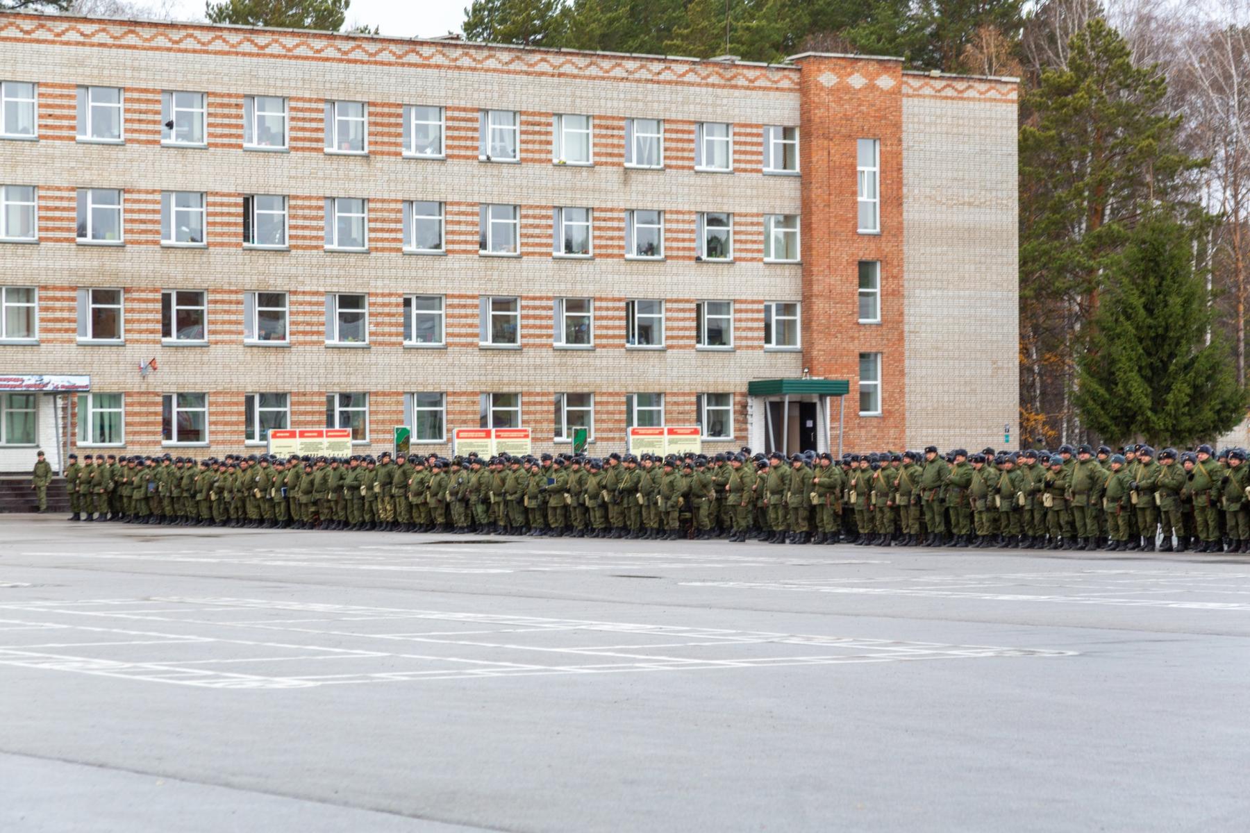 Фото В Новосибирске первые подразделения мобилизованных готовы отправиться в зону проведения СВО 4
