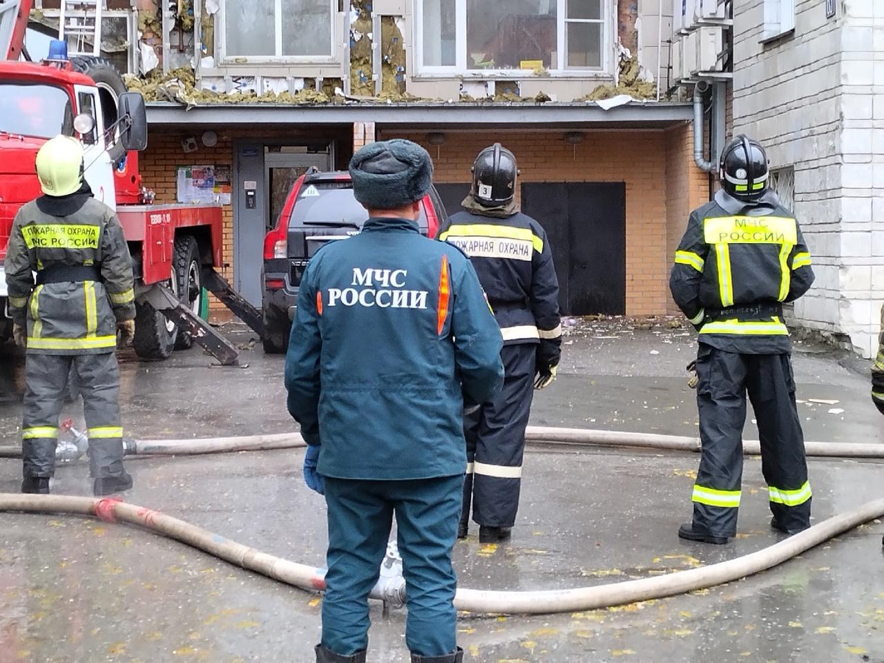Фото В Новосибирске эвакуировали жильцов 11-этажного дома на Советской — фото с места пожара 7