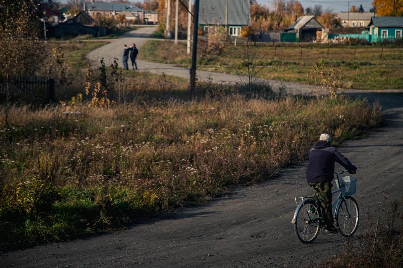 Фото Дом, в котором убил Кужилов. Как живёт новосибирский посёлок после освобождения насильника 8-летней девочки — репортаж 3