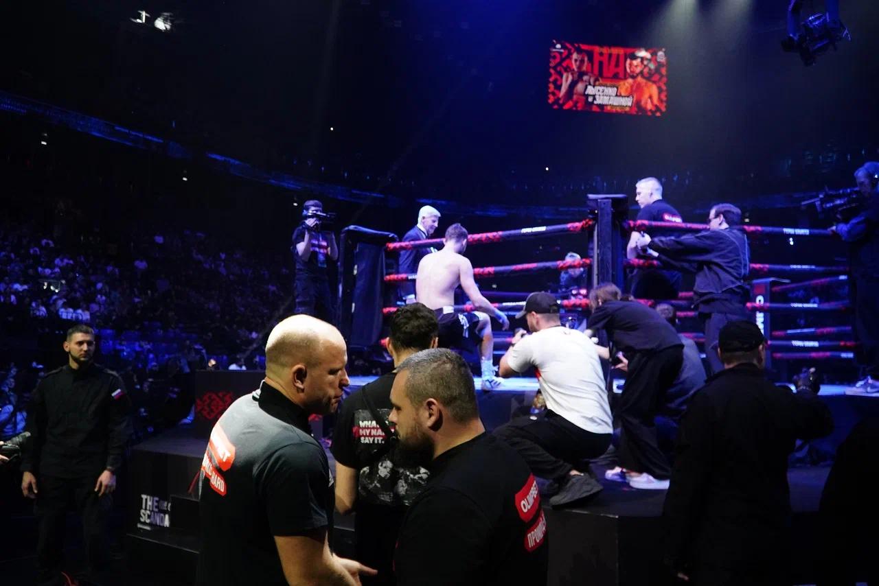 Фото Песни Пелагеи и победа Киборга. В «Сибирь-Арена» завершились бои Hardcore Fighting Championship. ФОТОРЕПОРТАЖ 9