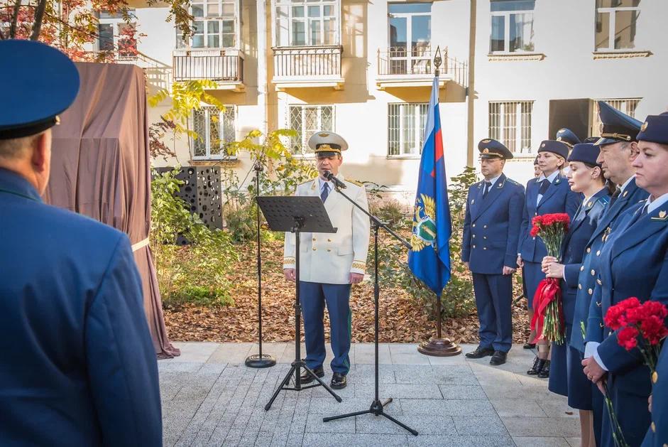 Фото В Новосибирске открыли сквер имени  участницы ВОВ  Екатерины Филимоновой. Фоторепортаж. 5