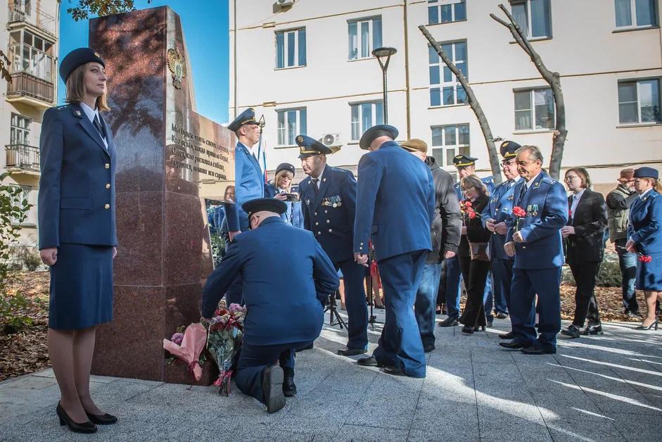 Фото В Новосибирске открыли сквер имени  участницы ВОВ  Екатерины Филимоновой. Фоторепортаж. 13