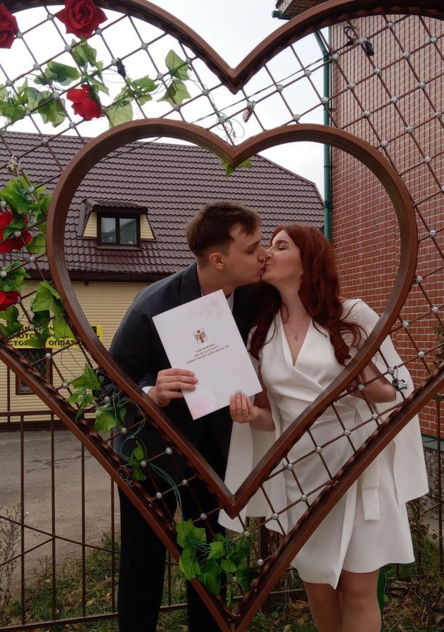 Фото В Новосибирске опубликованы фото ярких свадеб октября 3 - Сиб.ФМ Фото В Новосибирске опубликованы фото ярких свадеб октября 3