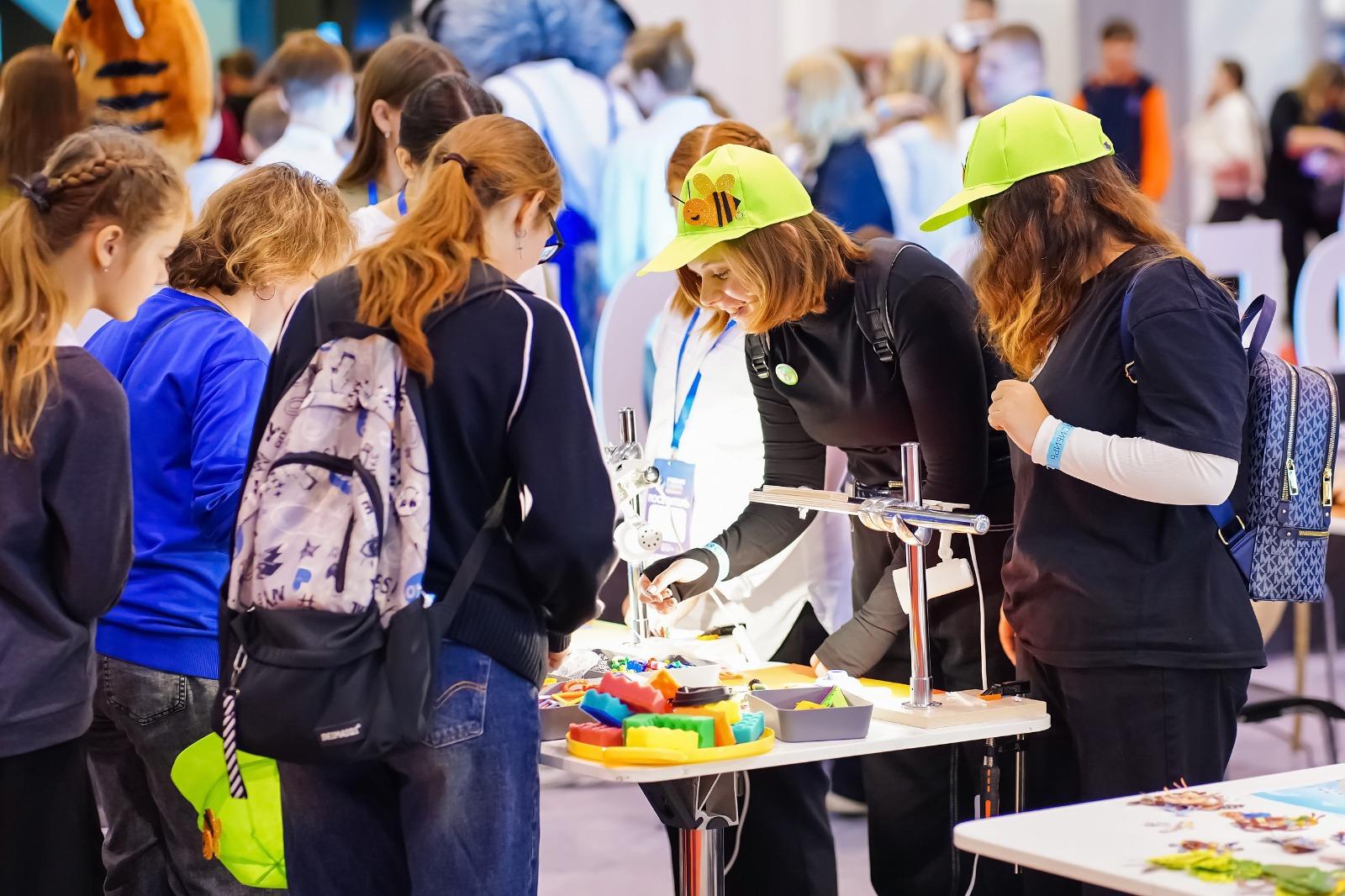 Фото Педагоги формируют будущее: в Новосибирске на этой неделе стартует «Учебная Сибирь–2025» 2 - Сиб.ФМ Фото Педагоги формируют будущее: в Новосибирске на этой неделе стартует «Учебная Сибирь–2025» 2