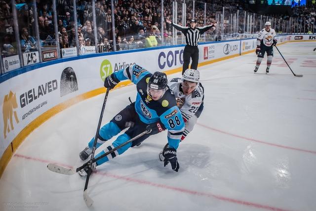 Фото Хоккейная «Сибирь» в упорной борьбе уступила «Металлургу» в овертайме: фоторепортаж 13