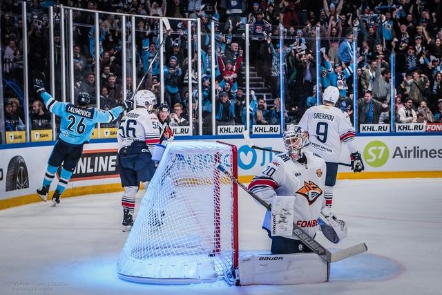 Фото Хоккейная «Сибирь» в упорной борьбе уступила «Металлургу» в овертайме: фоторепортаж 15