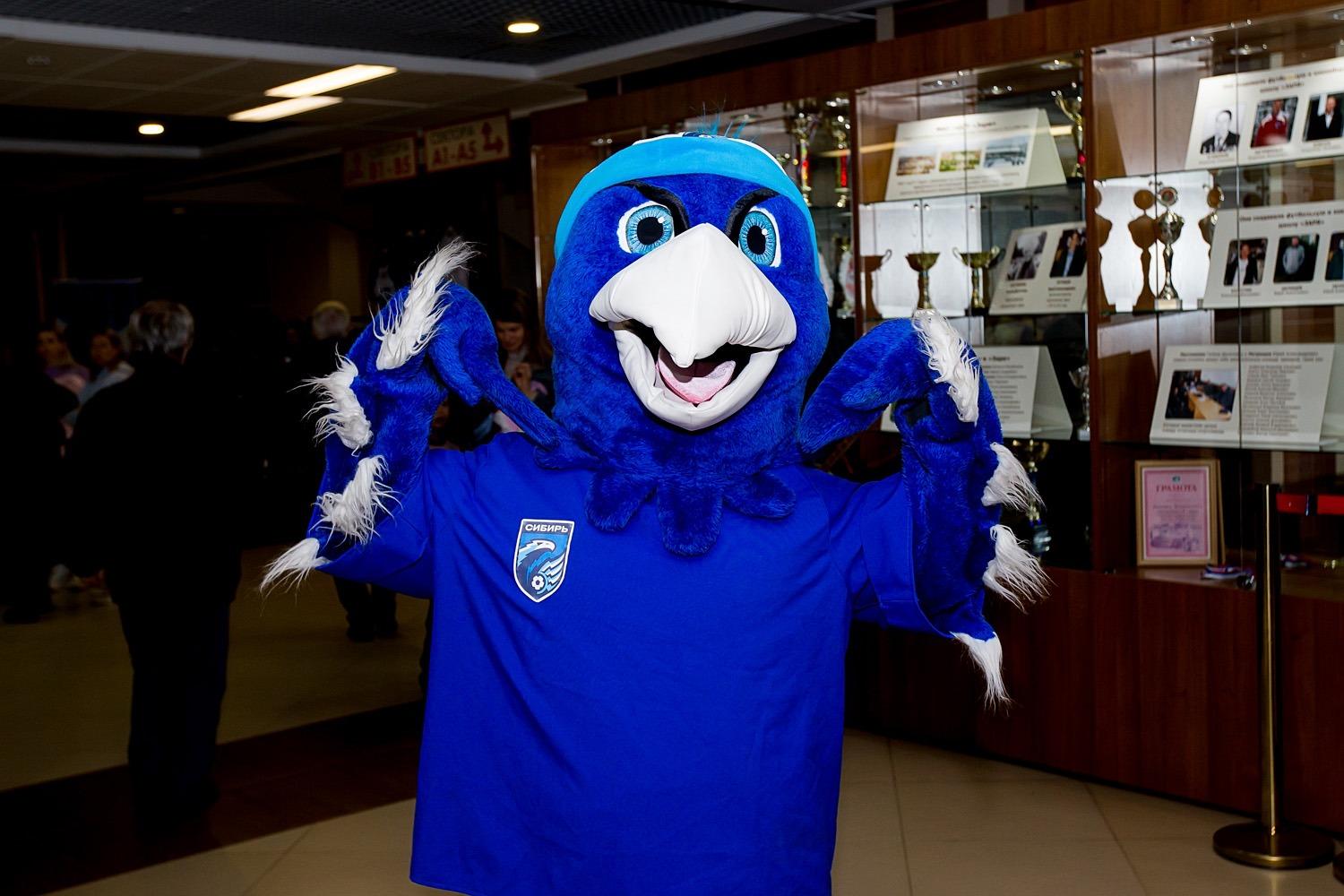 Фото «Сибирь» поборется за лидерство во Второй лиге А с астраханским «Волгарём» 2