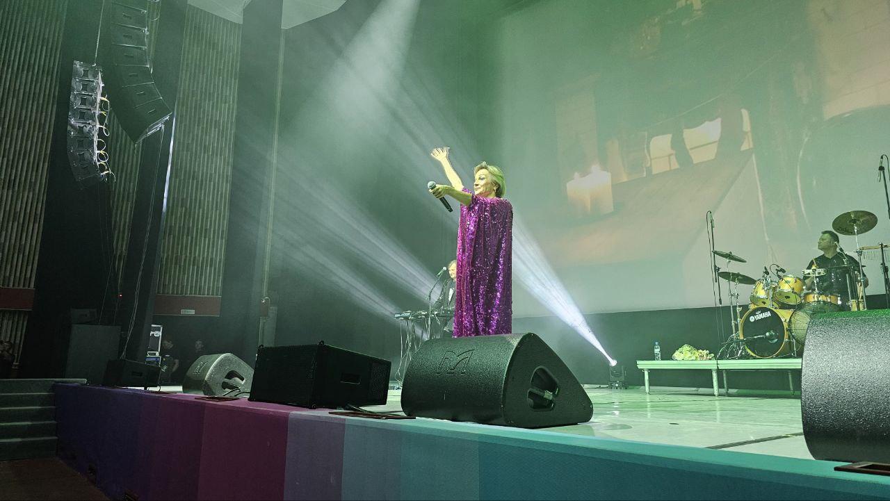 Фото Татьяна Буланова открыла концерт в Новосибирске песнями 90-х. ОНЛАЙН. 3 - Сиб.ФМ Фото Татьяна Буланова открыла концерт в Новосибирске песнями 90-х. ОНЛАЙН. 3