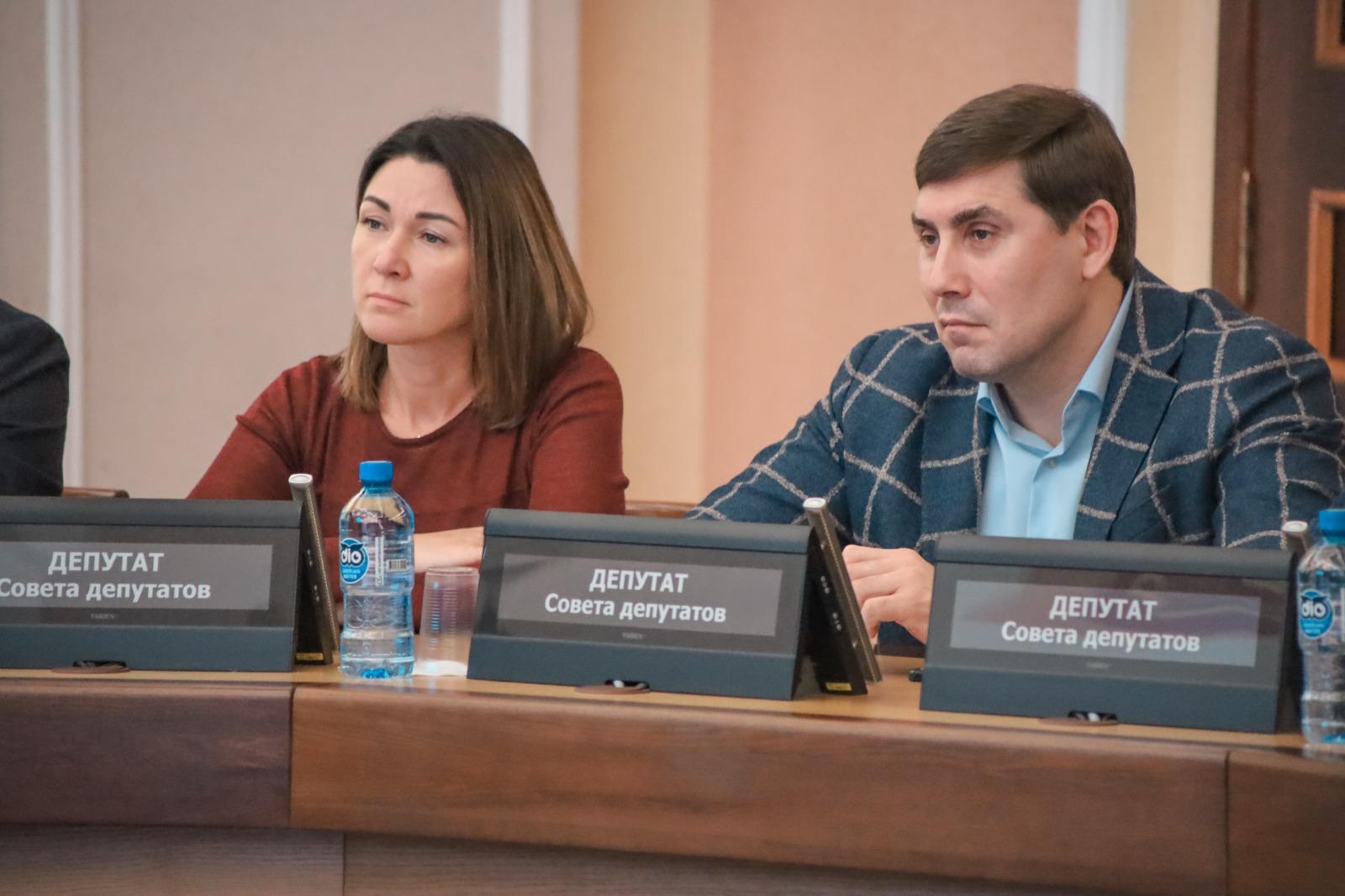 Фото Уборка снега и выполнение Постановления Правительства — обсудили депутаты на заседании комиссии по горхозу 4 - Сиб.ФМ Фото Уборка снега и выполнение Постановления Правительства — обсудили депутаты на заседании комиссии по горхозу 4