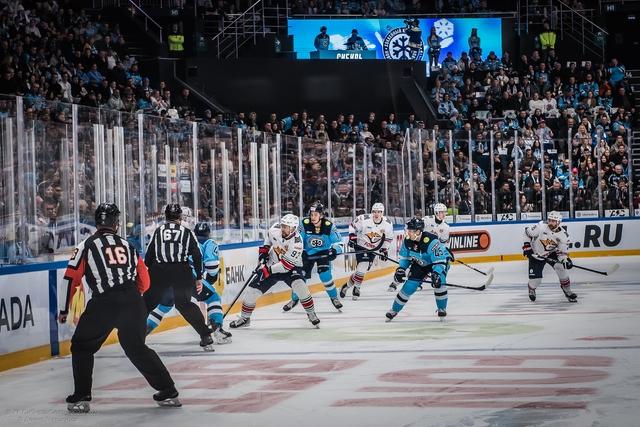 Фото Хоккейная «Сибирь» в упорной борьбе уступила «Металлургу» в овертайме: фоторепортаж 6