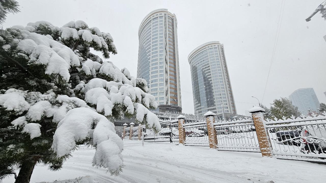 Фото Опубликованы кадры Новосибирска в сугробах 9 октября 7 - Сиб.ФМ Фото Опубликованы кадры Новосибирска в сугробах 9 октября 7