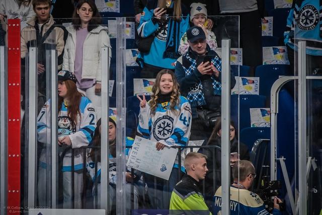 Фото Хоккейная «Сибирь» в упорной борьбе уступила «Металлургу» в овертайме: фоторепортаж 9