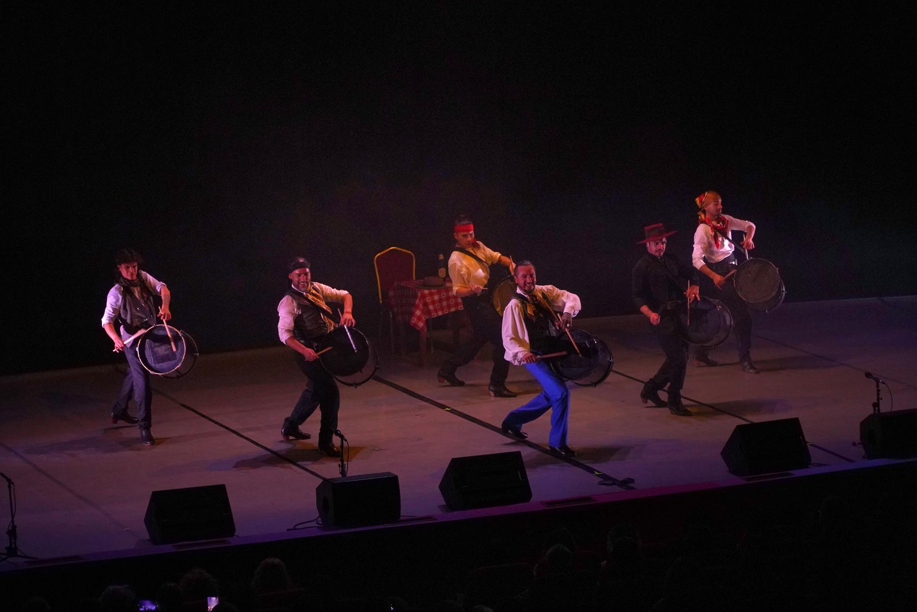 Фото Фламенко танцоров Дженнифер Лопес покорило новосибирских женщин: 26 горячих фото 17