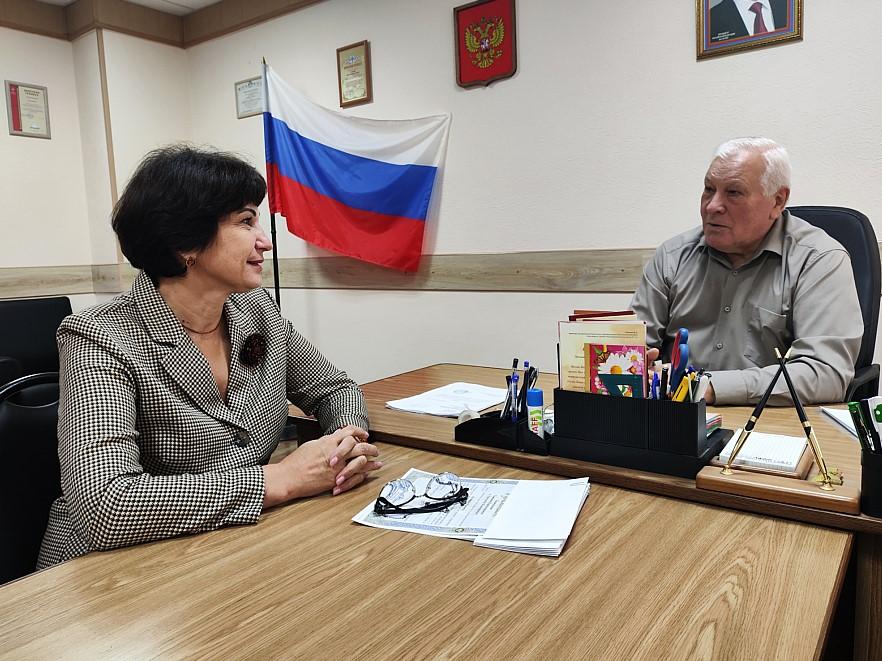 Фото Депутаты выдали стипендии новосибирским школьникам 5