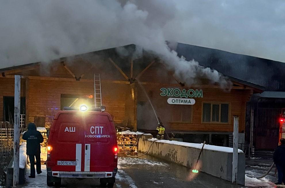 Фото В Новосибирске трое хулиганов напали на соседа после просьбы соблюдать тишину 2 - Сиб.ФМ Фото В Новосибирске трое хулиганов напали на соседа после просьбы соблюдать тишину 2