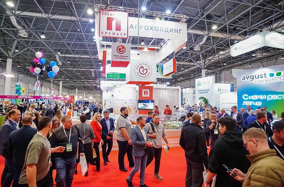 Фото Сибирская аграрная неделя. От техники до кадров: как выставка помогает строить успешный агробизнес 2 - Сиб.ФМ Фото Сибирская аграрная неделя. От техники до кадров: как выставка помогает строить успешный агробизнес 2