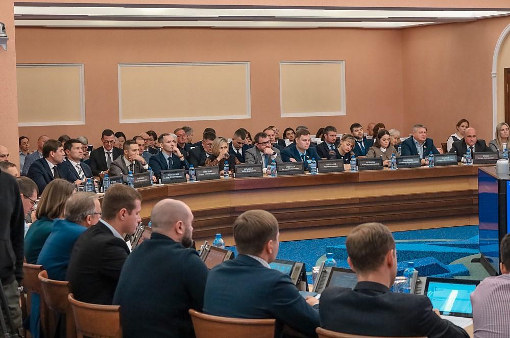 Фото Борьба с дефицитом бюджета и «дома за рубль»: чем запомнилась сессия Совета депутатов Новосибирска 4 - Сиб.ФМ Фото Борьба с дефицитом бюджета и «дома за рубль»: чем запомнилась сессия Совета депутатов Новосибирска 4