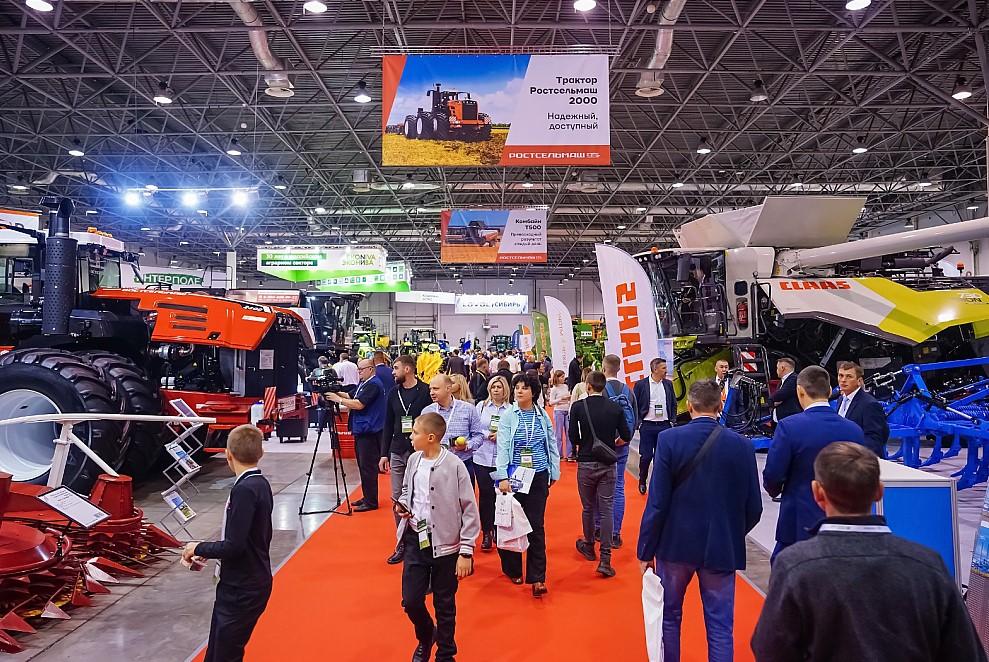 Фото Сибирская аграрная неделя. От техники до кадров: как выставка помогает строить успешный агробизнес 5 - Сиб.ФМ Фото Сибирская аграрная неделя. От техники до кадров: как выставка помогает строить успешный агробизнес 5