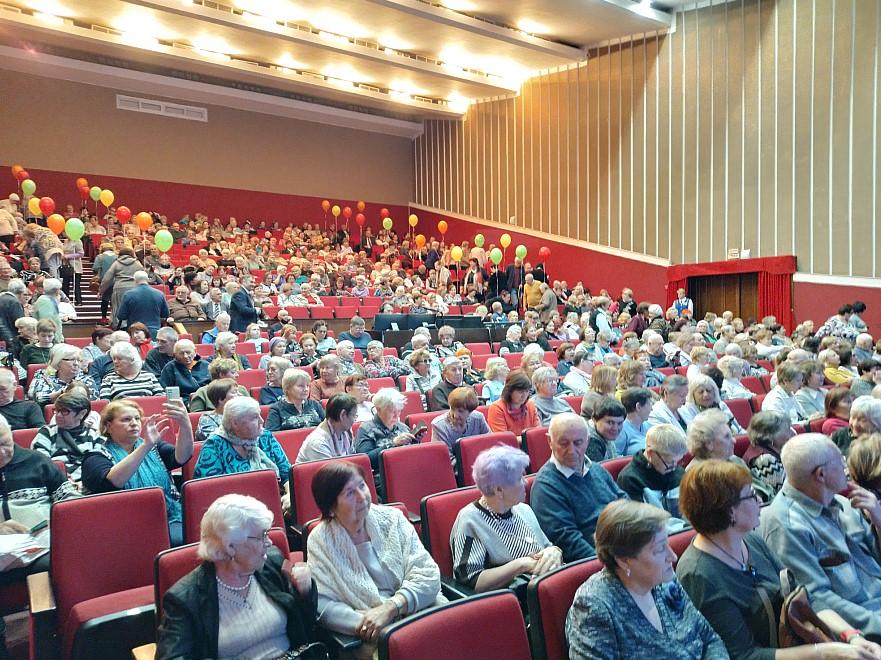 Фото Концерт для людей серебряного возраста прошёл в Новосибирске 6 - Сиб.ФМ Фото Концерт для людей серебряного возраста прошёл в Новосибирске 6